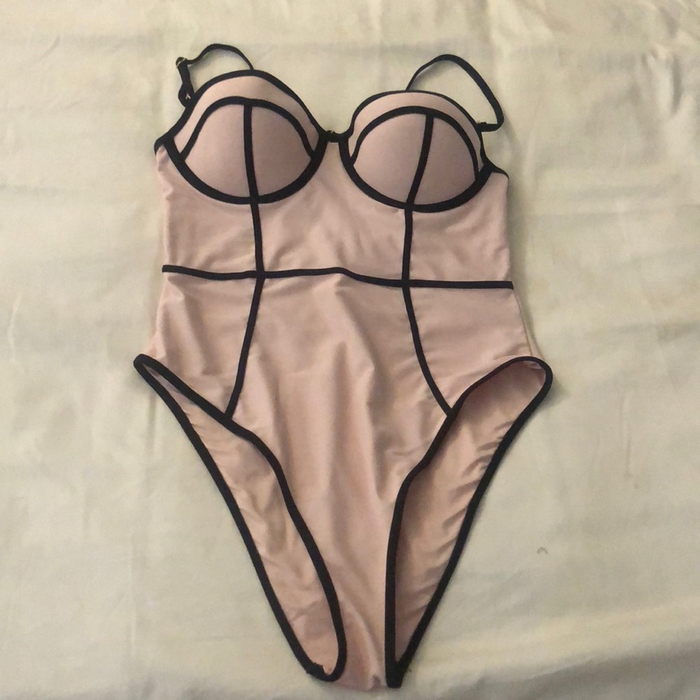 Pink and black one piece *Removable straps